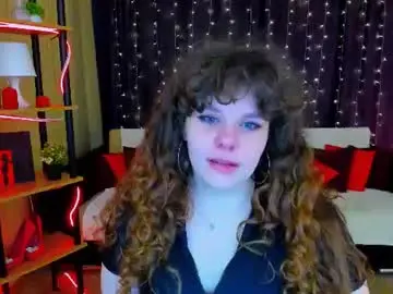 Curlymagic  live sex cam