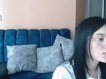 Divineisis  live sex cam