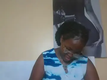 Hottiebony  live sex cam