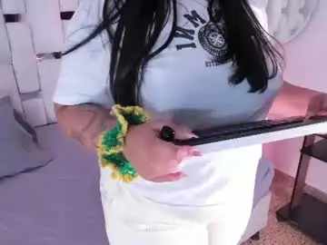 Indara18  live sex cam