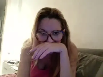 Lauriehotxxx  live sex cam