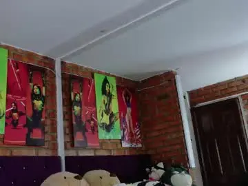Paezsalome  live sex cam