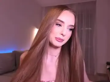Petitegonwiild  live sex cam