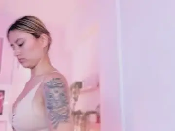 Bee_art  live sex cam