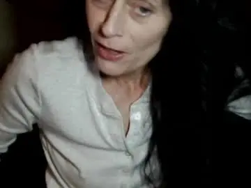 Blueeyedlie  live sex cam
