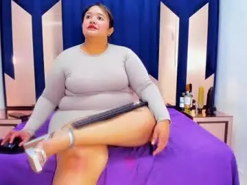 Busty_juicyy  live sex cam