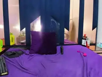 Busty_juicyy  live sex cam