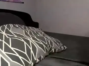 Carollkaps  live sex cam