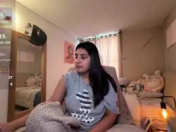 Cloe_small08  live sex cam