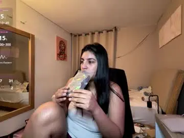 Cloe_small08  live sex cam