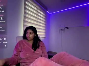 Cloe_small08  live sex cam