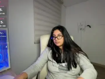 Cloe_small08  live sex cam