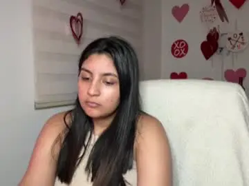 Cloe_small08  live sex cam