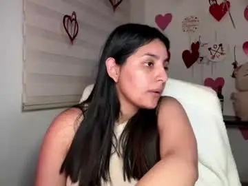 Cloe_small08  live sex cam