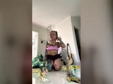 Dimilk  live sex cam
