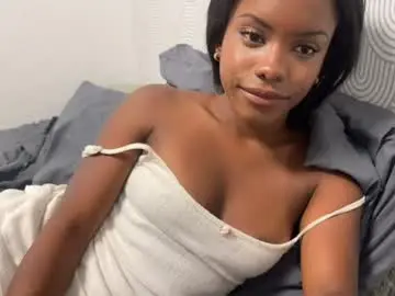 Ebonylatingirl60  live sex cam