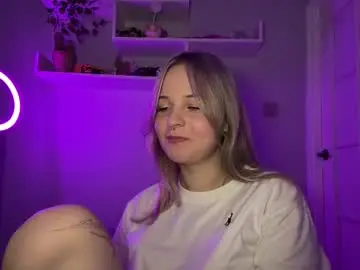 Ellarns  live sex cam
