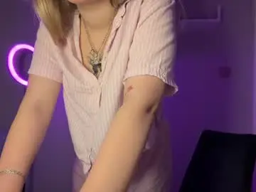 Ellarns  live sex cam