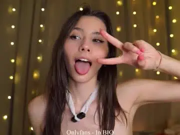 Falinecrosthwaite  live sex cam