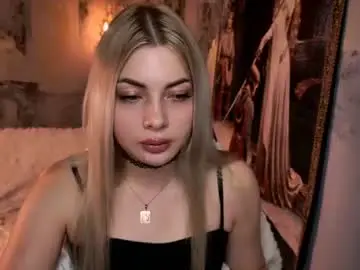 Hyileyclark  live sex cam