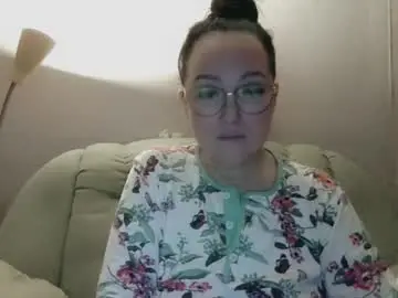 Infinity_loveliness  live sex cam