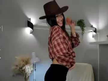 Kellyy_bern  live sex cam
