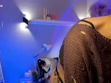 Kellyy_bern  live sex cam