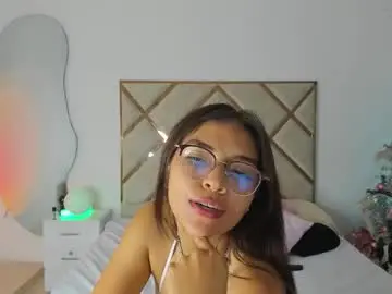 Litle_slut1  live sex cam