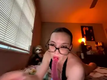 Mattyplusgrace  live sex cam