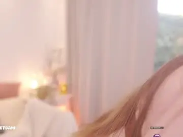 Milky_0  live sex cam
