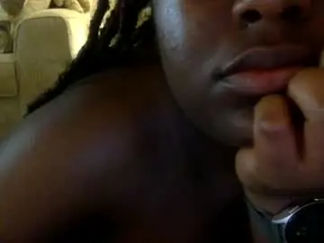 Missyluvsu  live sex cam