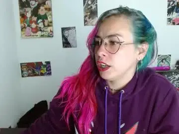 Nat_lau  live sex cam