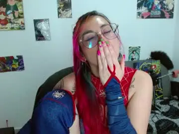 Nat_lau  live sex cam