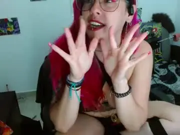 Nat_lau  live sex cam