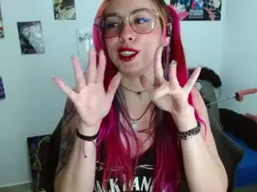 Nat_lau  live sex cam