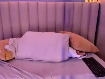 Vel_monroe  live sex cam