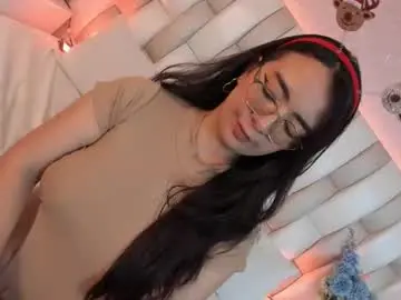 Ari_lynn_  live sex cam