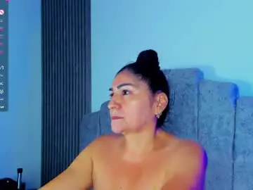 Carlota_curvy  live sex cam