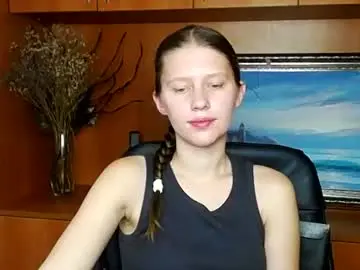 Crystalgirl__  live sex cam