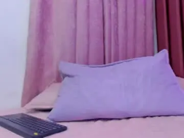 Little_star_23  live sex cam
