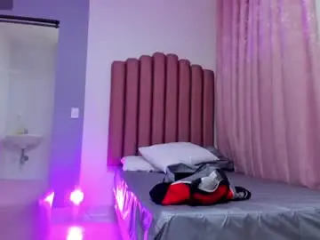 Little_star_23  live sex cam