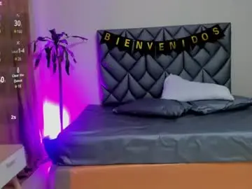 Little_star_23  live sex cam