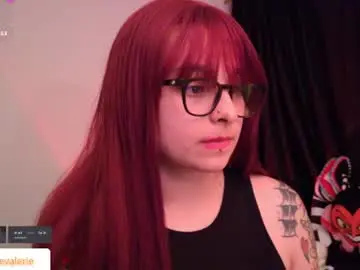 Littlevalerie  live sex cam