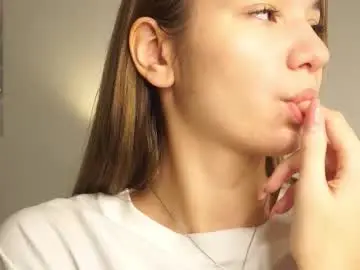 Loiskapoi  live sex cam