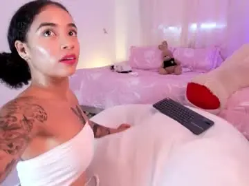 Pretty_pettite  live sex cam