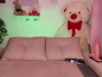 Pretty_pettite  live sex cam