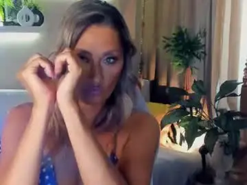 Sarahholly  live sex cam
