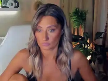 Sarahholly  live sex cam