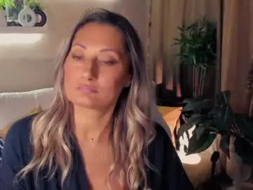 Sarahholly  live sex cam