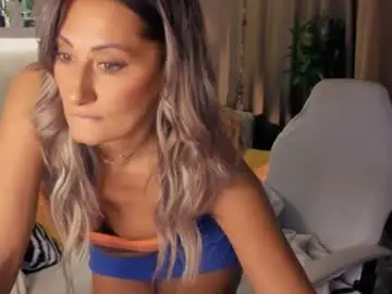 Sarahholly  live sex cam